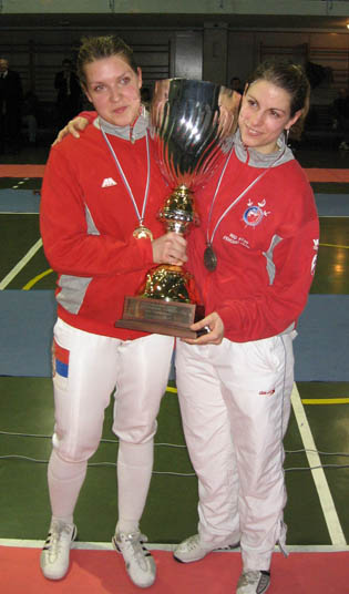 ALEKSANDRA JEVREMOVIC I SVETLANA VISNJIC DESNO